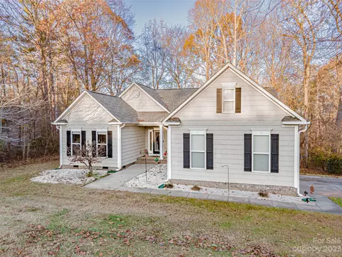 149 Canterbury Place Rd, Mooresville, NC 28115