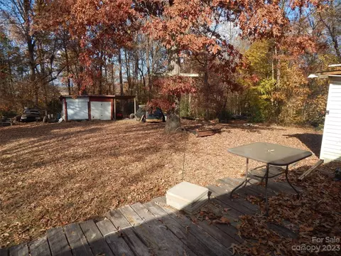 1643 Hill River Rd, Hiddenite, NC 28636 photo 6