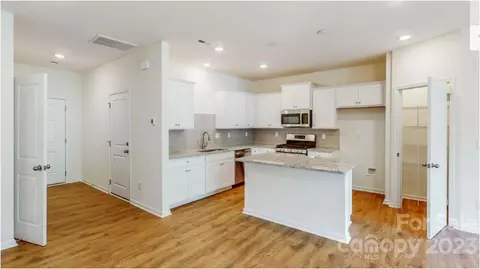 2810 Trinity St, Monroe, NC 28110 photo 3
