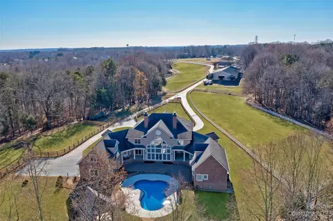 10600 Archer Rd, Davidson, NC 28036 photo 1