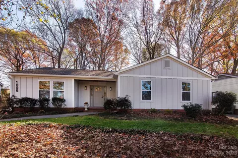 1006 Wishing Well Ln, Charlotte, NC 28270
