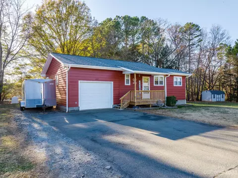 1997 Bridges Dr, Conover, NC 28613