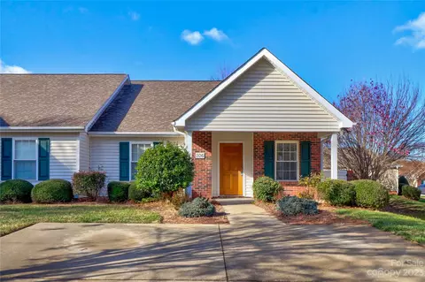 106 Abbotswood Pl, Mooresville, NC 28117
