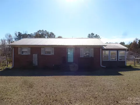 622 E Pigg St, Pageland, SC 29728
