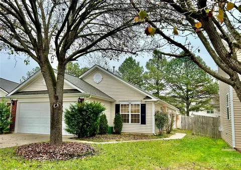 7515 Willow Valley Ct, Charlotte, NC 28273