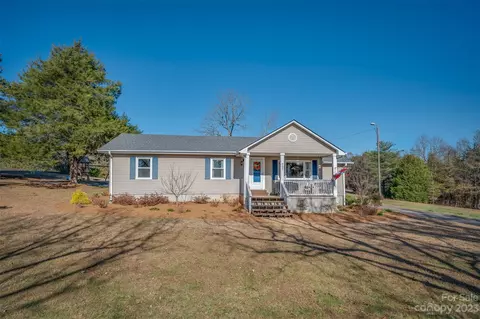 923 Green Creek Dr, Columbus, NC 28722