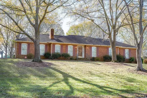 908 Belmorrow Dr, Charlotte, NC 28214