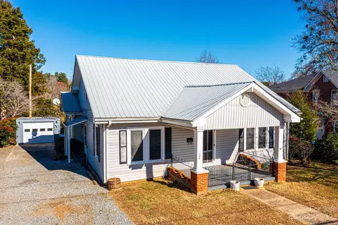124 W 7th St, Rutherfordton, NC 28139