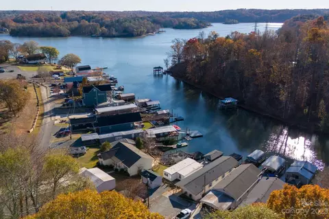3155 S Point Rd, Belmont, NC 28012