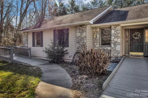 21 Windswept Dr, Candler, NC 28715 photo 3