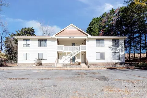 224 Davidson St, Archdale, NC 27263