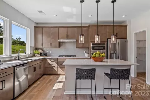 415 Vinroot Aly, Charlotte, NC 28217