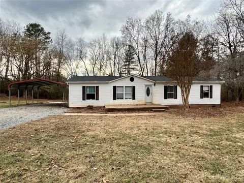 1722 Dearborn St, Morganton, NC 28655