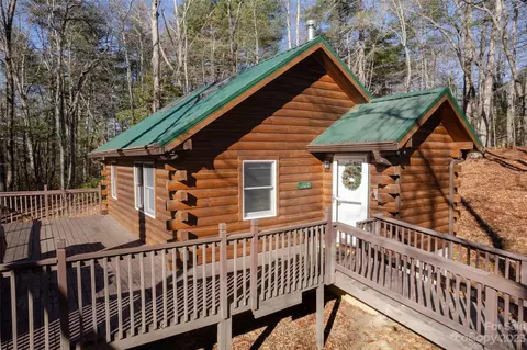 103 Bee Tree Way, Hendersonville, NC 28739