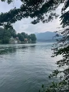 110 Harbor Side Dr, Lake Lure, NC 28746