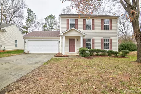 8343 Fox Swamp Rd, Charlotte, NC 28215