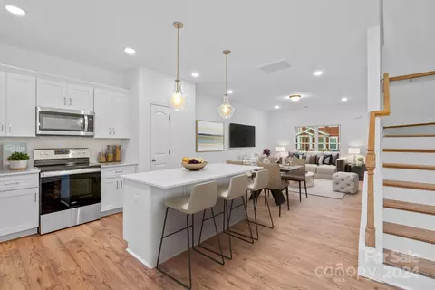 55 Walnut Springs 19-c Dr #19-C, Asheville, NC 28804