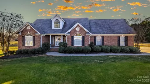 672 Peachtree Rd, Rock Hill, SC 29730