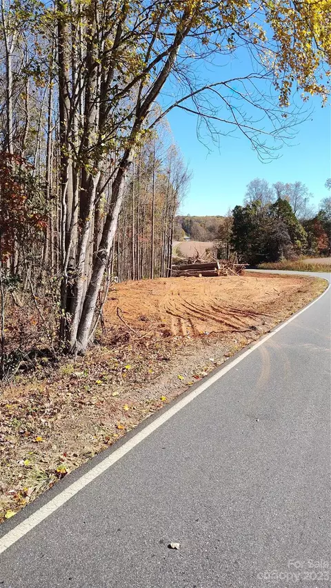 000 Tomlin Rd, Harmony, NC 28634 photo 5