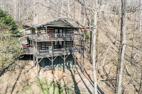 Exterior - 62 Weeping Cherry Forest Rd, Fairview, NC 28730 photo 3 of 12