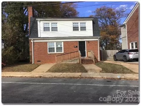 2036 Oaklawn Ave, Charlotte, NC 28216