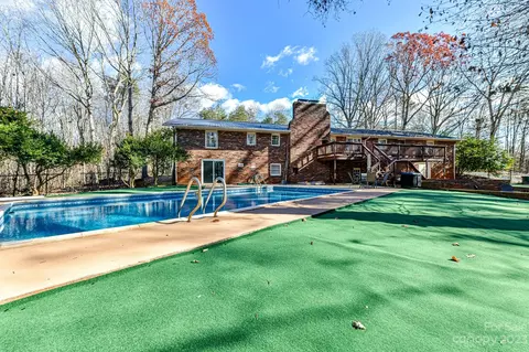 159 Proust Rd, Statesville, NC 28625
