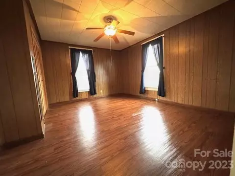 604 4th Se St SE, Conover, NC 28613 photo 4