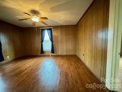 604 4th Se St SE, Conover, NC 28613 photo 5