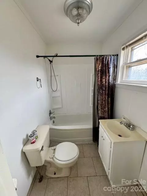 604 4th Se St SE, Conover, NC 28613 photo 8