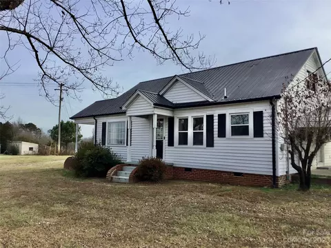 3075 Us Hwy 64 90 W Hwy W, Taylorsville, NC 28681