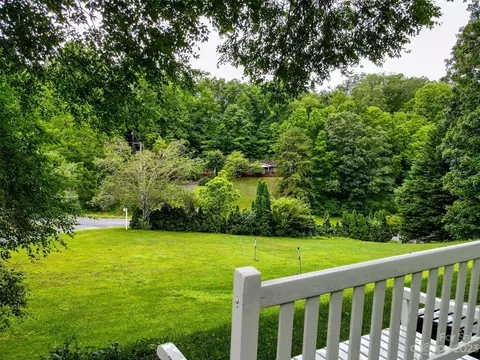 27 Ellistone Ct, Sylva, NC 28779 photo 32