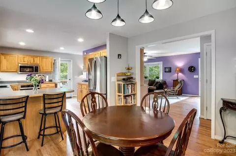 27 Ellistone Ct, Sylva, NC 28779 photo 7