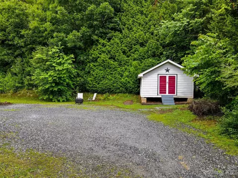 27 Ellistone Ct, Sylva, NC 28779 photo 33