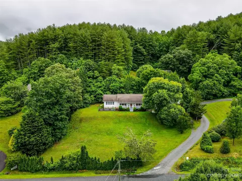 27 Ellistone Ct, Sylva, NC 28779 photo 39