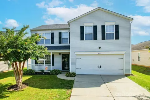 8818 Kirkville Ln, Charlotte, NC 28216