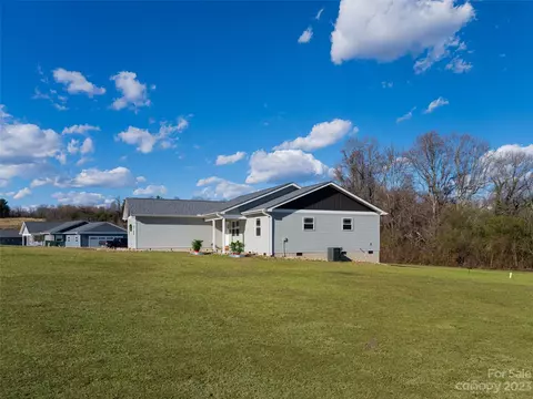 32 Dawn Ln, Flat Rock, NC 28731 photo 21