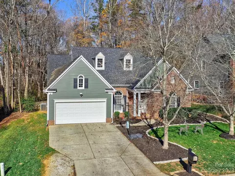 8713 Oakham St, Huntersville, NC 28078