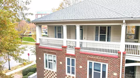 706 NE 3 Dr #3, Davidson, NC 28036 photo 3