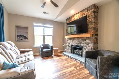 706 NE 3 Dr #3, Davidson, NC 28036 photo 11