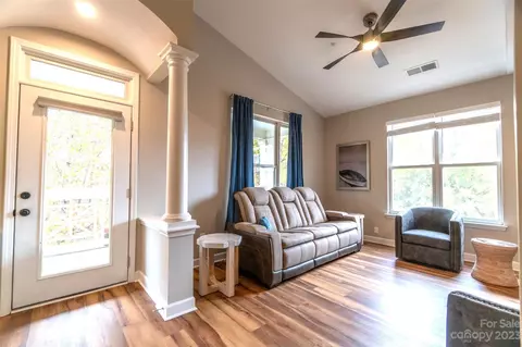 706 NE 3 Dr #3, Davidson, NC 28036 photo 12