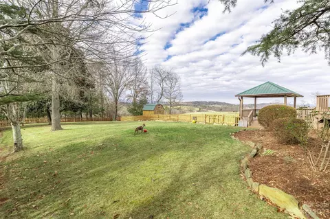 4 Embler No 2 Rd, Alexander, NC 28701 photo 10