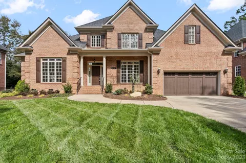 218 Sardis Ln, Charlotte, NC 28270