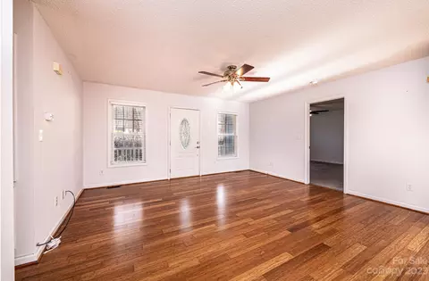 1908 Starlight Se Ct SE, Lenoir, NC 28645 photo 5