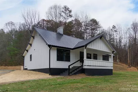 1537 S Main St, Mars Hill, NC 28754