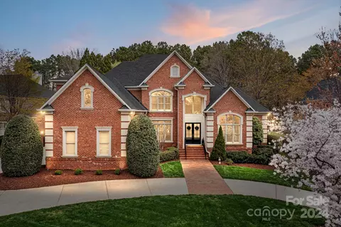 10608 Flennigan Way, Charlotte, NC 28277
