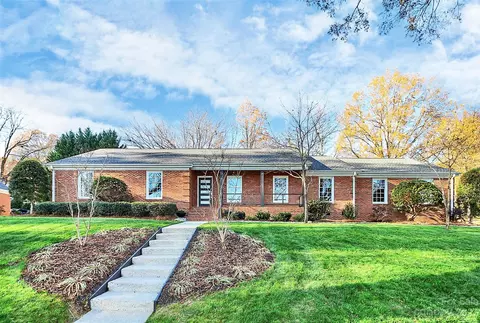 8529 Prince George Rd, Charlotte, NC 28210