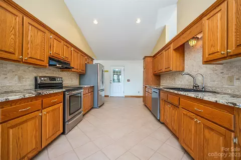 300 Riverknoll Ln, Tryon, NC 28782 photo 12