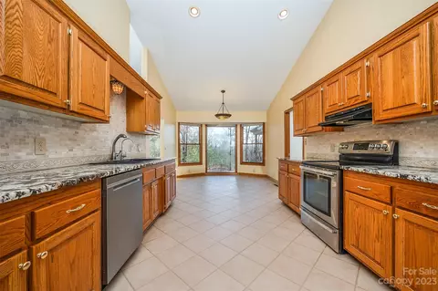 300 Riverknoll Ln, Tryon, NC 28782 photo 13