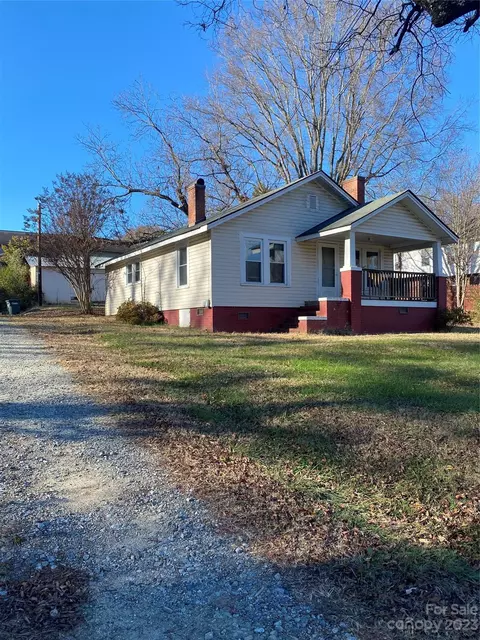 1095 Pine Circle Nw Dr NW, Concord, NC 28027