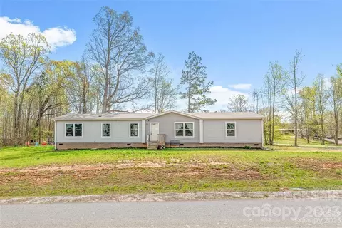 5738 Claw St, Concord, NC 28025